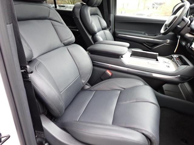 new 2025 Lincoln Navigator L car, priced at $113,575