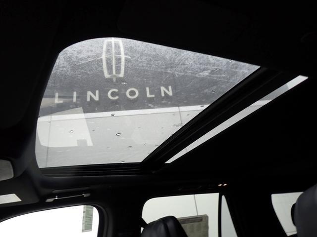 new 2025 Lincoln Navigator L car, priced at $113,575