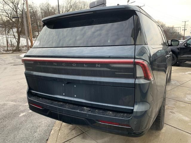 new 2026 Lincoln Navigator L car, priced at $112,590