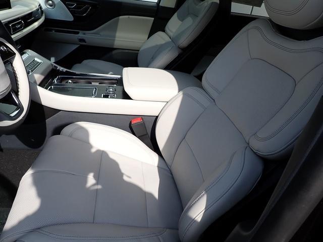 new 2025 Lincoln Aviator car