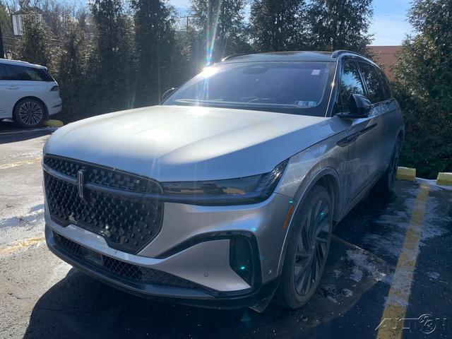 used 2024 Lincoln Nautilus car, priced at $50,988