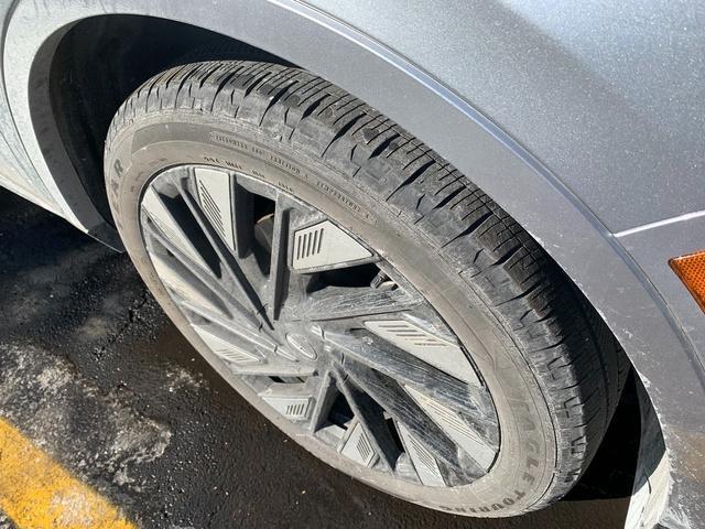 used 2024 Lincoln Nautilus car, priced at $50,988