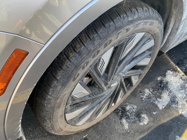 used 2024 Lincoln Nautilus car, priced at $50,988