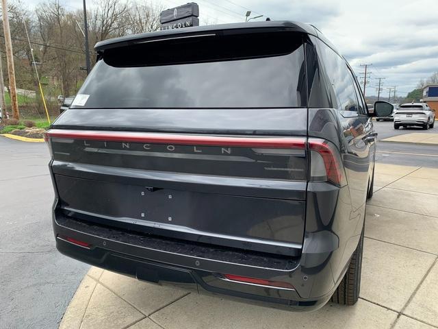 new 2026 Lincoln Navigator car, priced at $113,110