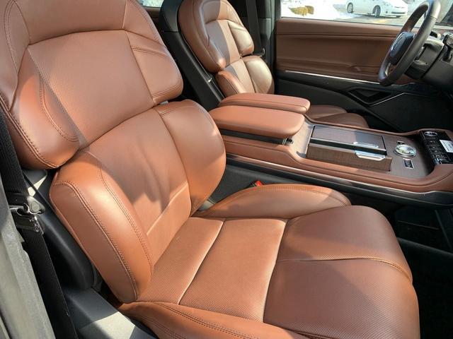 used 2025 Lincoln Navigator car, priced at $94,898