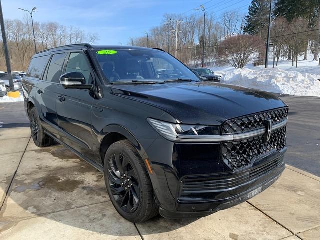 used 2025 Lincoln Navigator L car, priced at $92,898