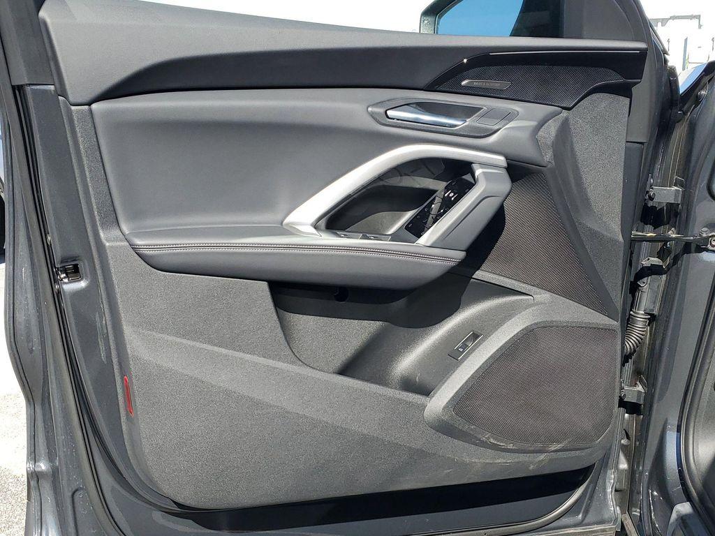 new 2025 Audi Q5 car, priced at $59,850