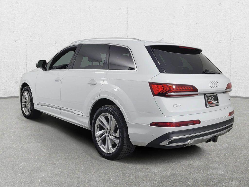 used 2021 Audi Q7 car, priced at $28,344