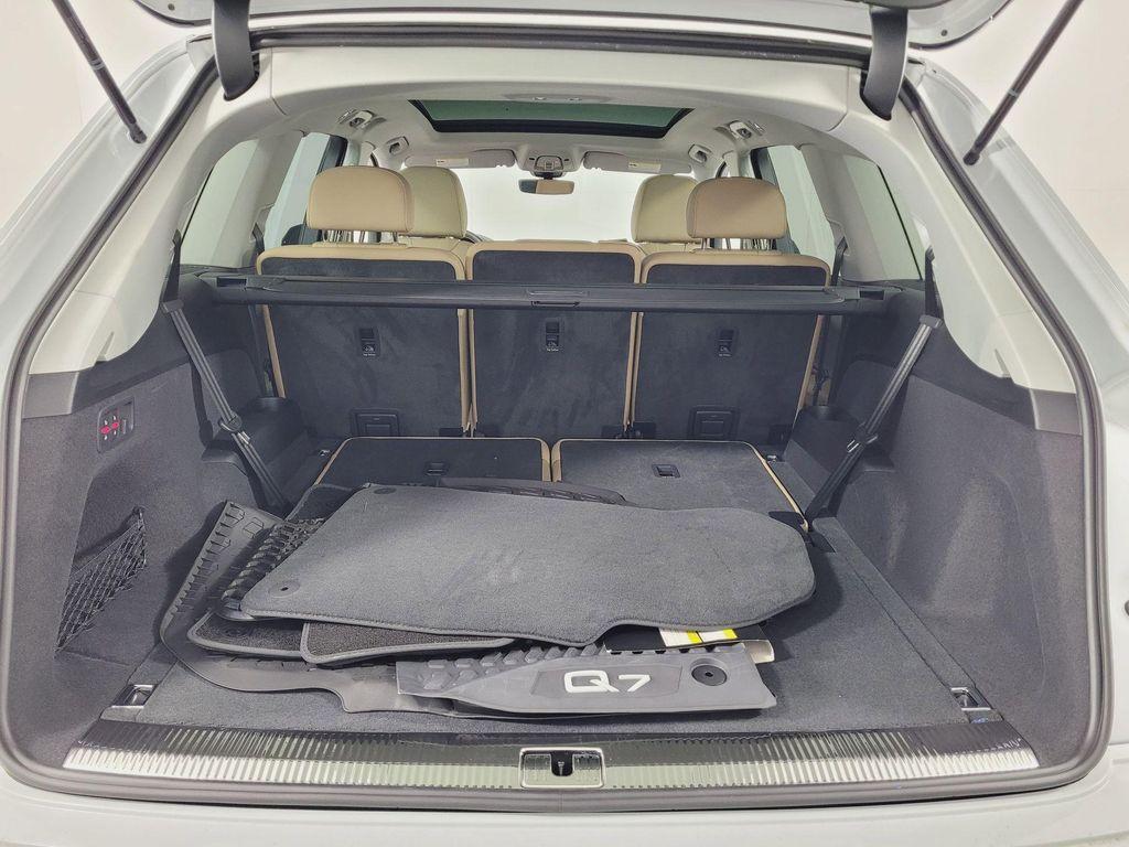 new 2026 Audi Q7 car, priced at $68,140