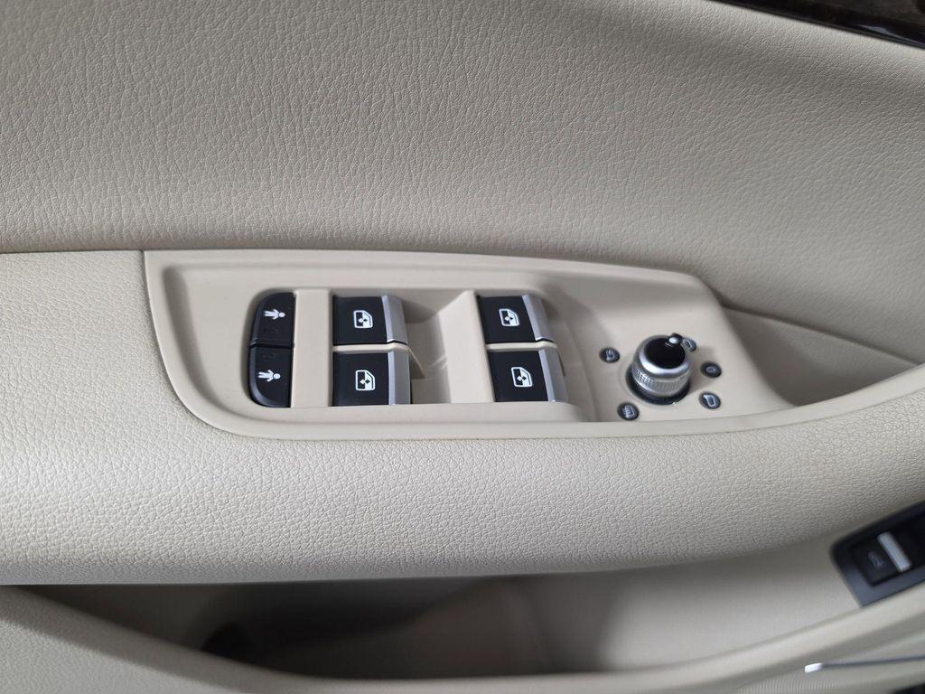 used 2019 Audi Q7 car, priced at $28,000