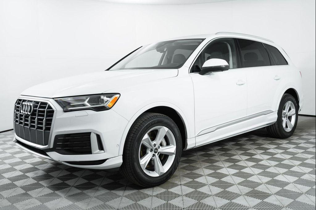 used 2022 Audi Q7 car, priced at $32,500