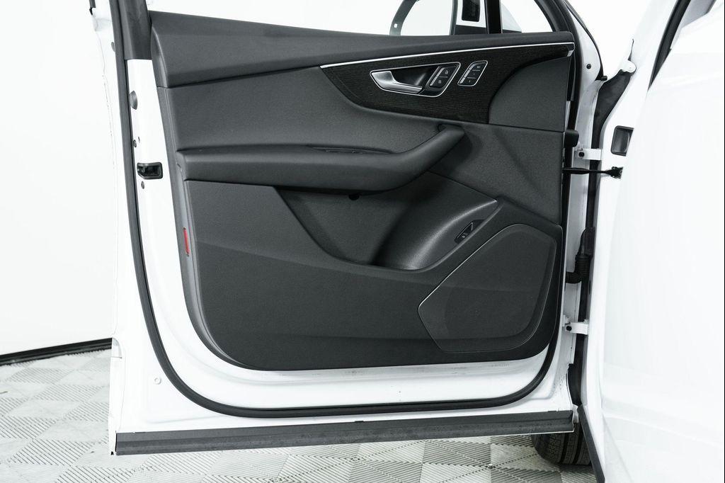 used 2022 Audi Q7 car, priced at $32,500