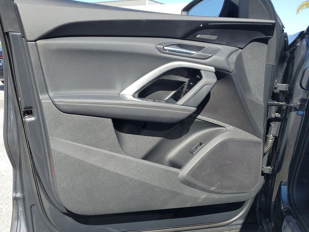 new 2025 Audi Q5 car, priced at $59,850