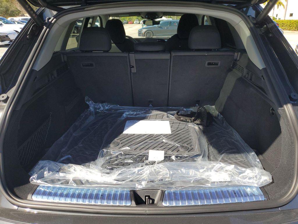 new 2025 Audi Q5 car, priced at $59,850