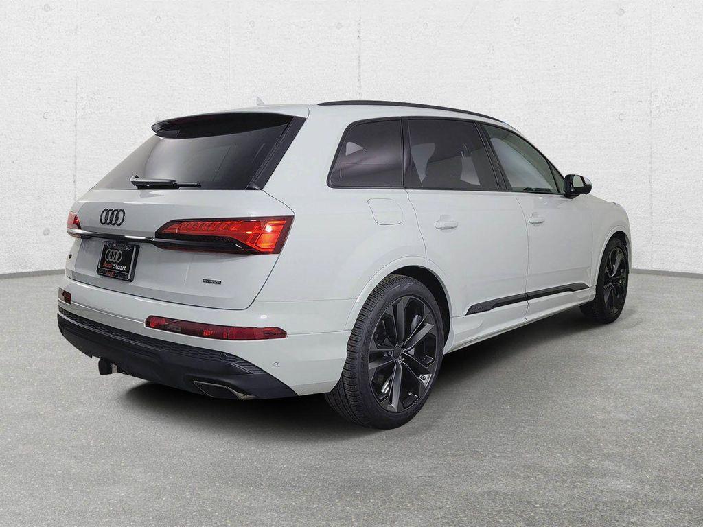 new 2026 Audi Q7 car, priced at $78,295