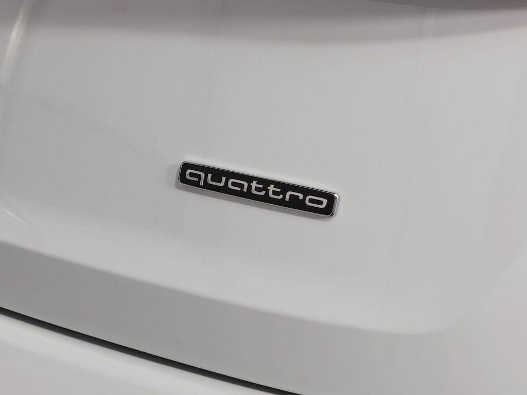 new 2026 Audi Q7 car, priced at $78,295