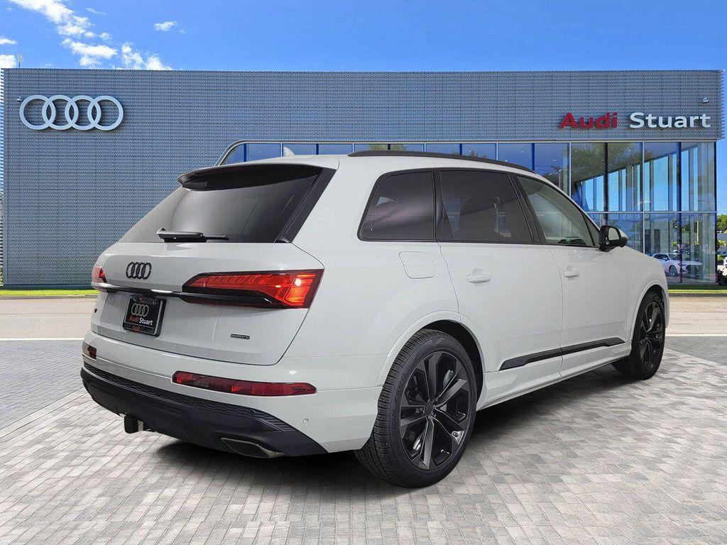 new 2026 Audi Q7 car, priced at $78,295