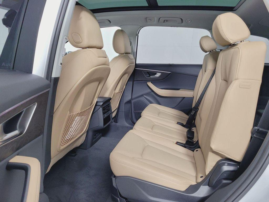new 2026 Audi Q7 car, priced at $78,295