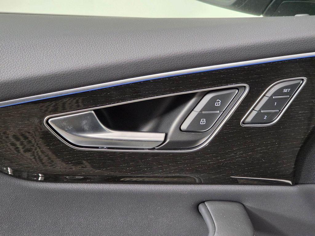 new 2026 Audi SQ7 car