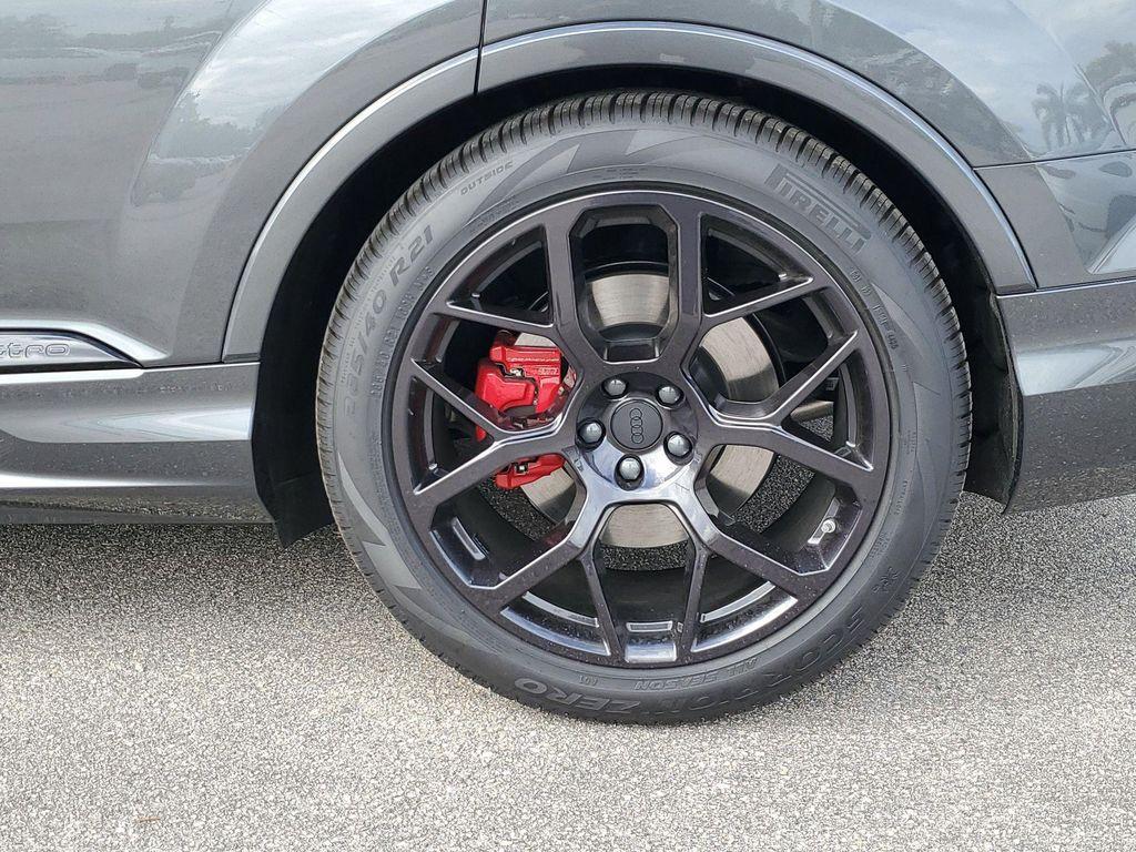 new 2026 Audi SQ7 car, priced at $106,825