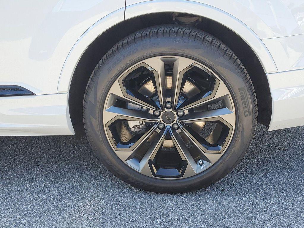 new 2026 Audi Q7 car, priced at $78,560