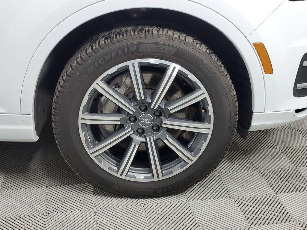 used 2017 Audi Q7 car, priced at $16,000