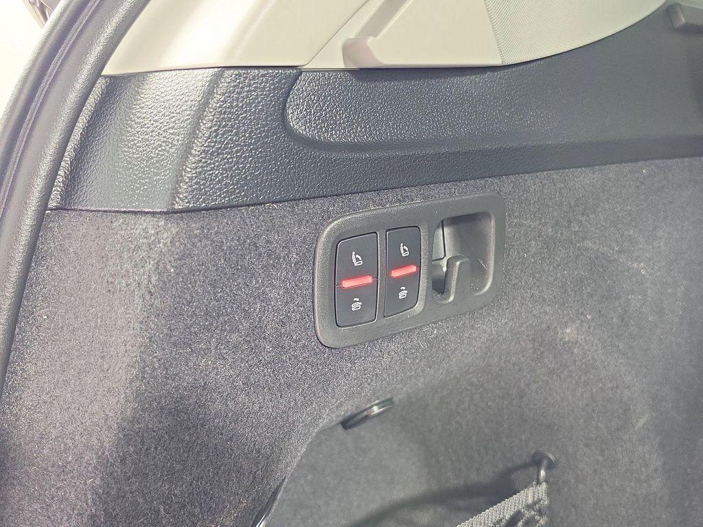 used 2023 Audi Q7 car, priced at $45,088