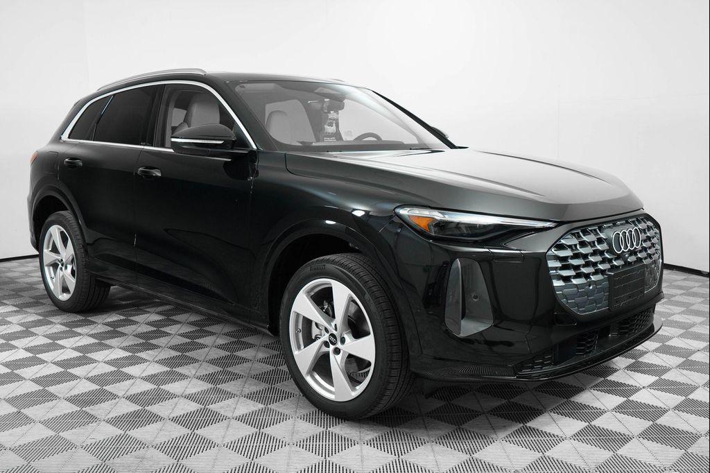 new 2025 Audi Q5 car, priced at $61,950