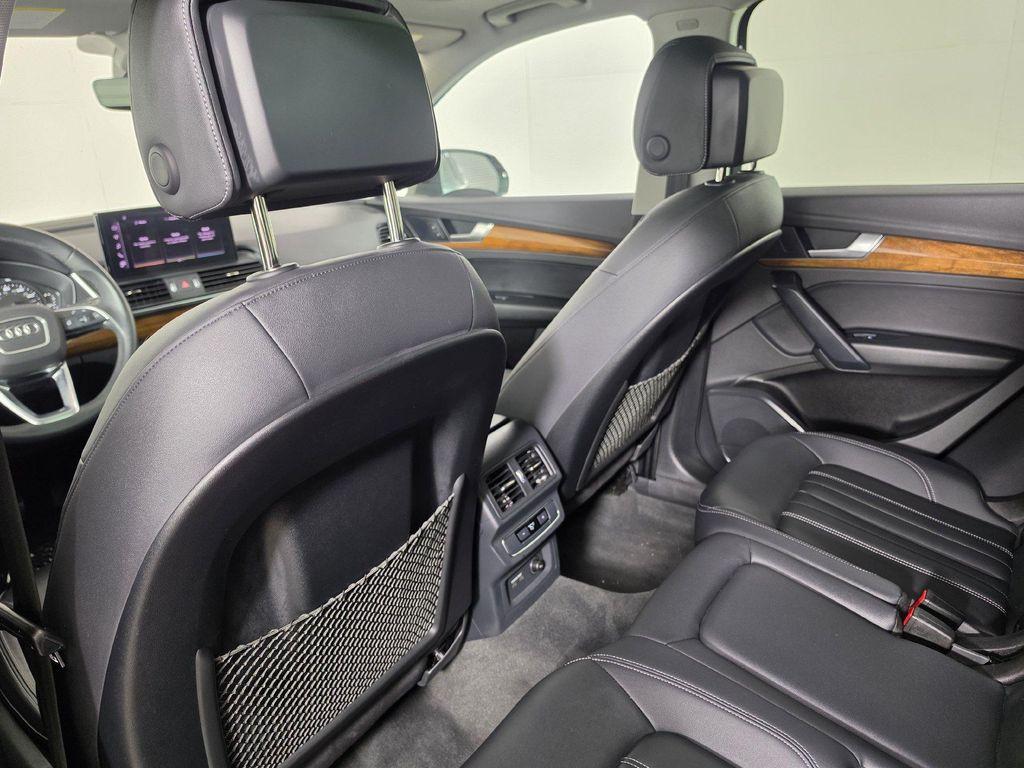 Audi Q5 view 27