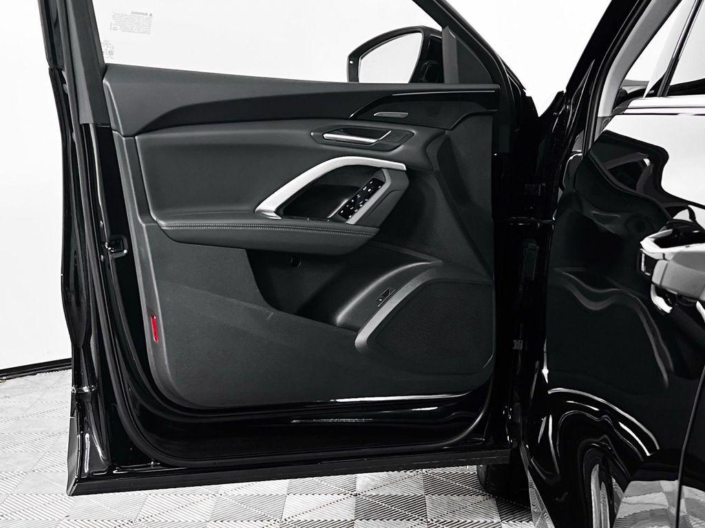 new 2025 Audi Q5 car, priced at $59,940