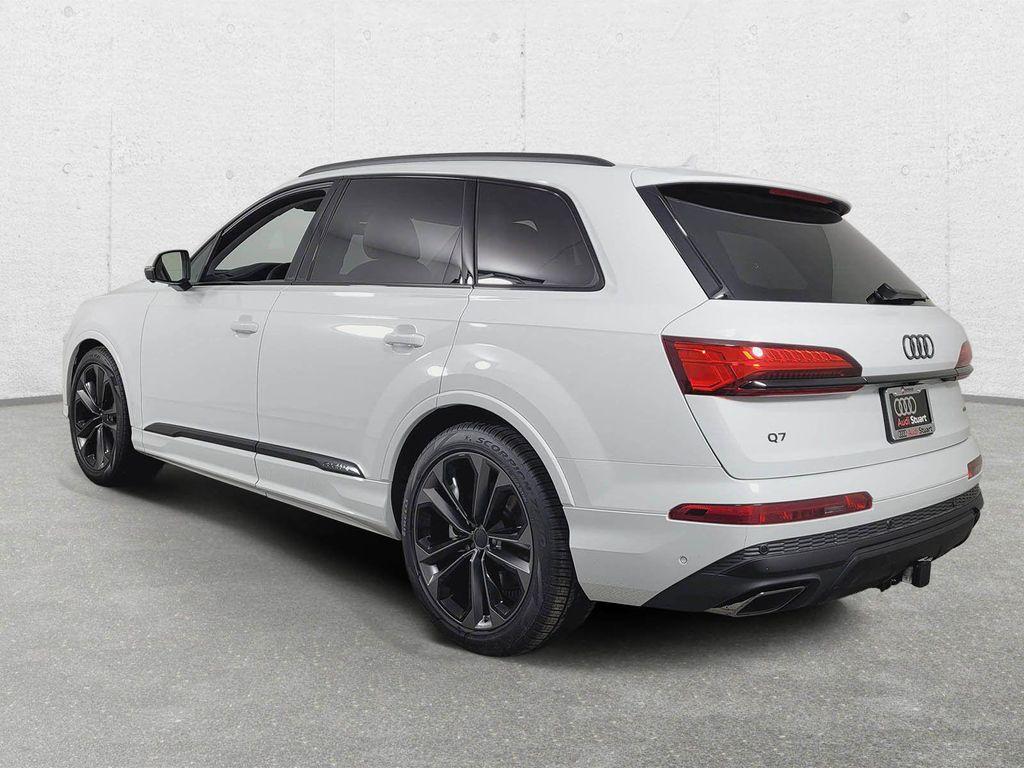 new 2026 Audi Q7 car, priced at $79,005