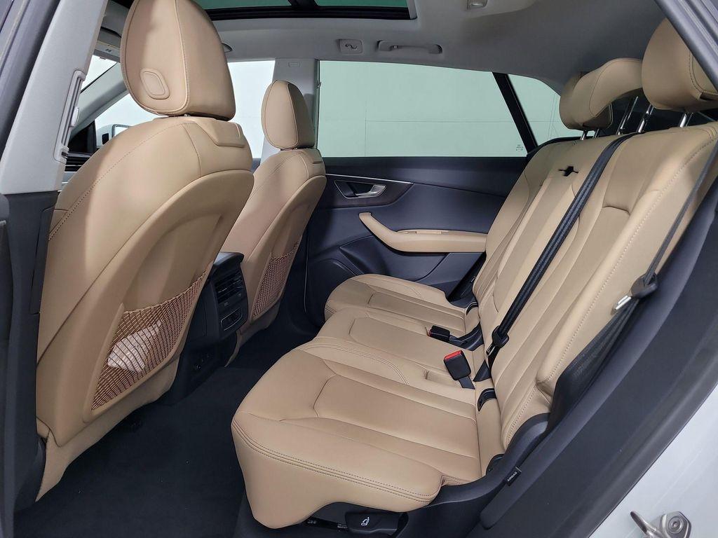 new 2025 Audi Q8 car