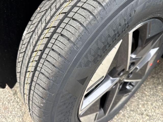 new 2026 Hyundai Tucson car, priced at $34,500