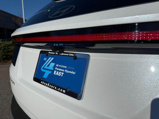 new 2026 Hyundai TUCSON Hybrid car, priced at $44,775