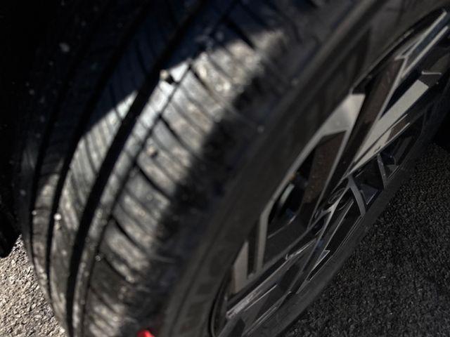 new 2026 Hyundai TUCSON Hybrid car, priced at $44,645