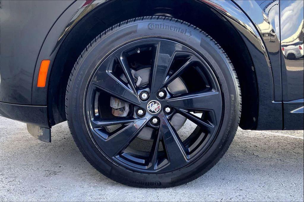 used 2023 Buick Envision car, priced at $30,314