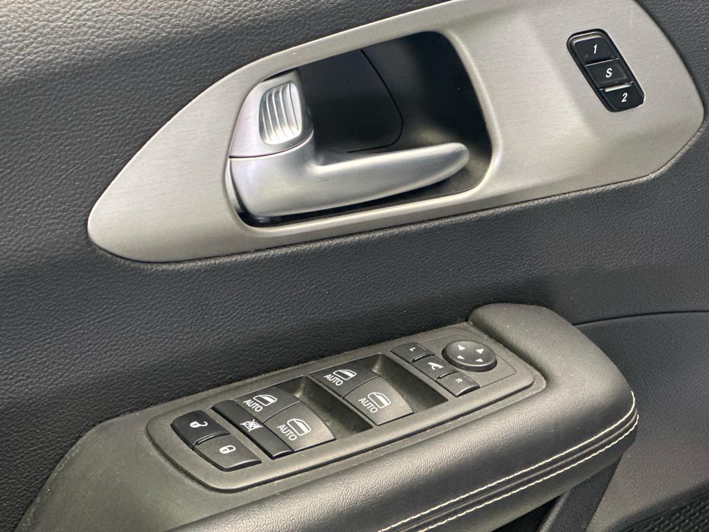 used 2024 Chrysler Pacifica car, priced at $32,725