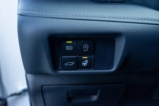 used 2025 Toyota Highlander car, priced at $41,900