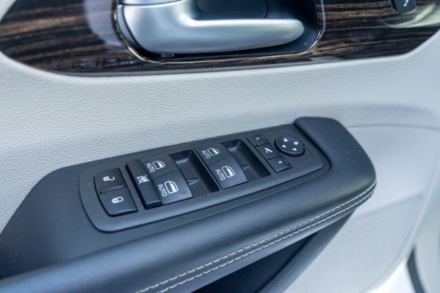 used 2024 Chrysler Pacifica car, priced at $36,500