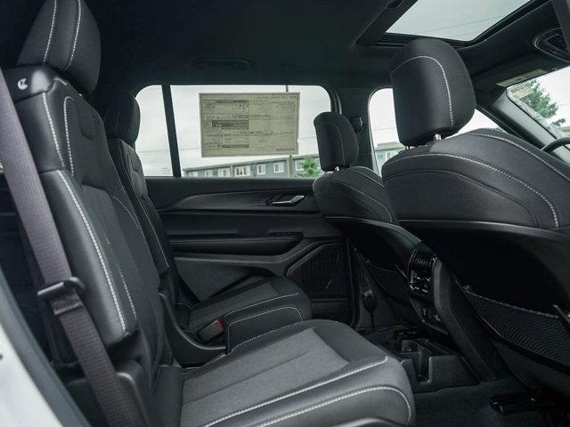 new 2025 Jeep Grand Cherokee L car, priced at $40,995