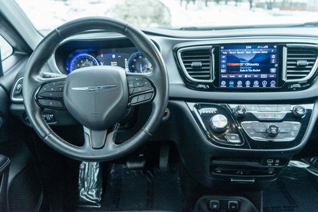 used 2018 Chrysler Pacifica car, priced at $16,991