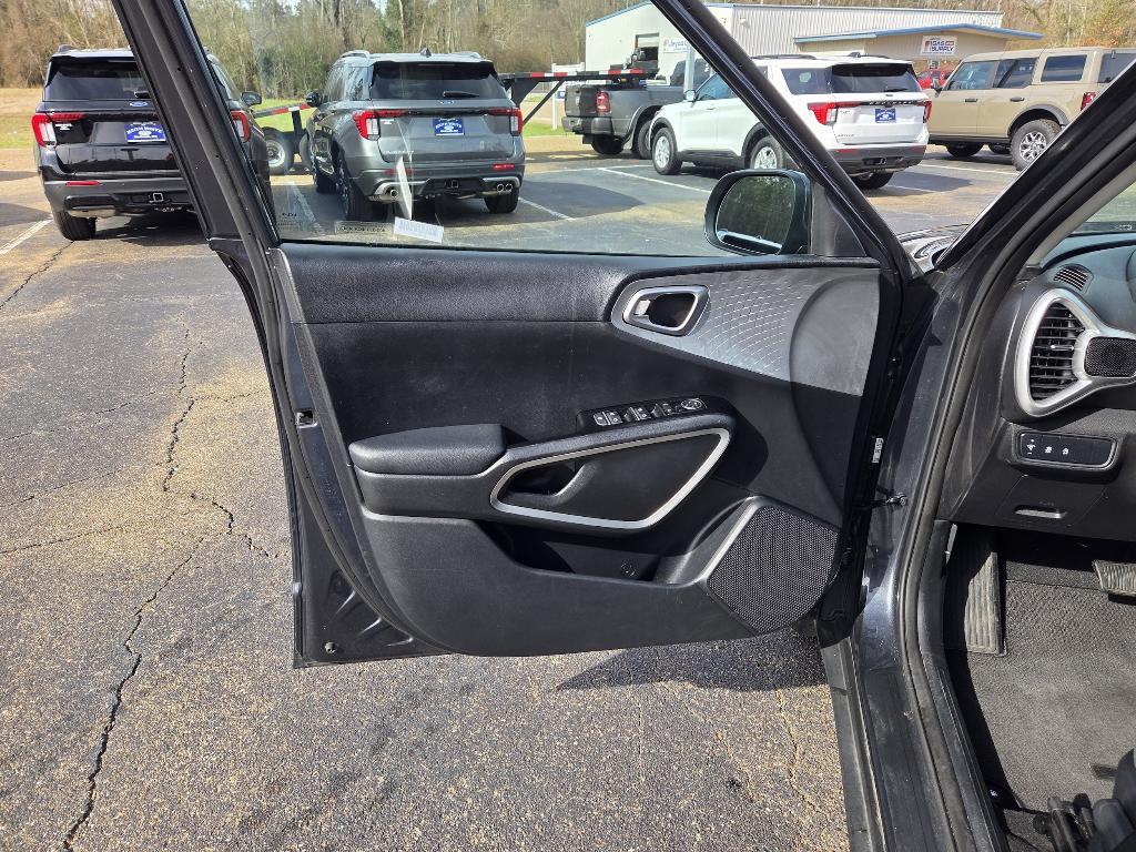 used 2024 Kia Soul car, priced at $21,500