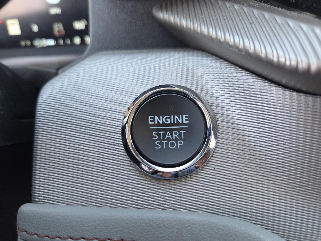 used 2025 Ford Explorer car, priced at $39,425