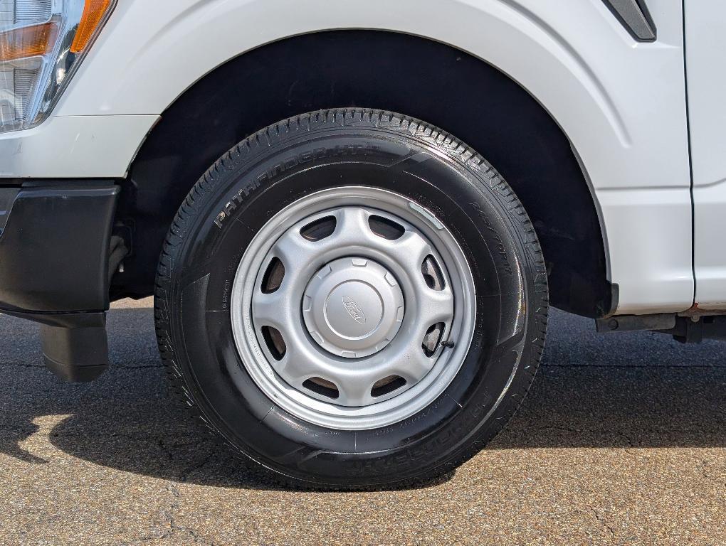 used 2021 Ford F-150 car, priced at $27,900