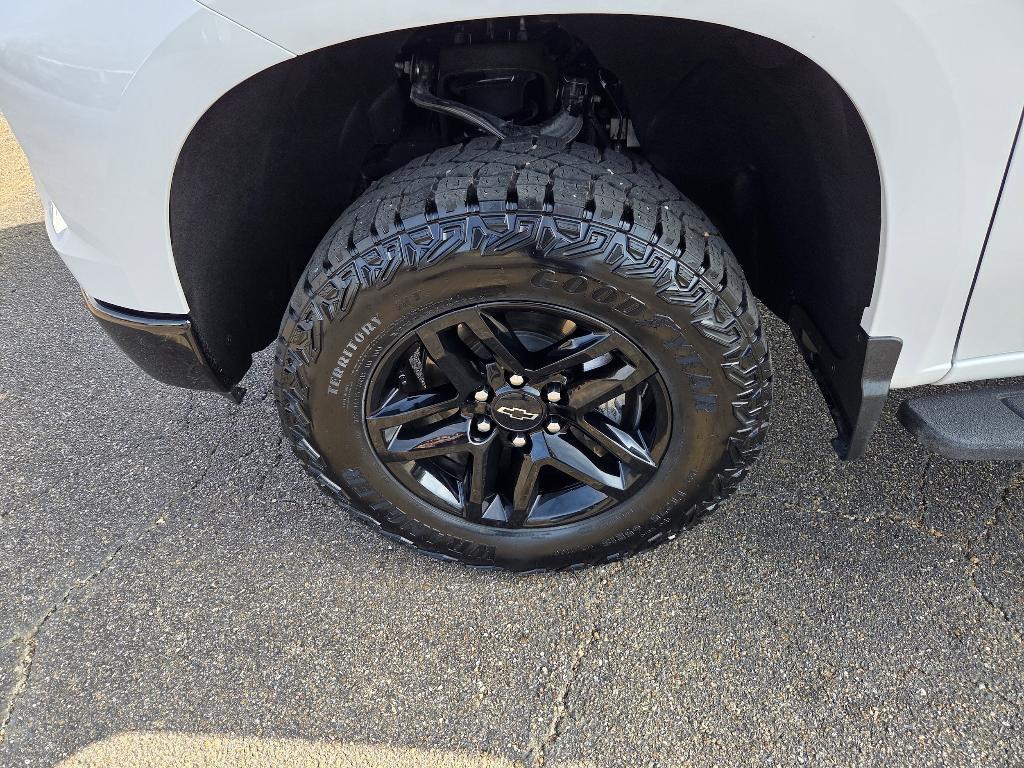 used 2023 Chevrolet Silverado 1500 car, priced at $39,900