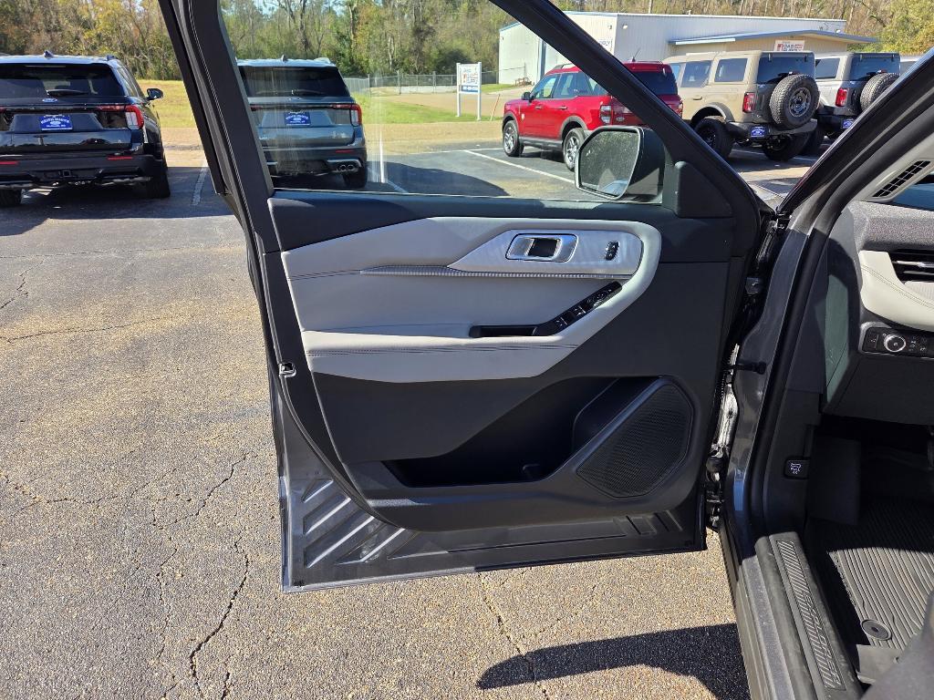 new 2026 Ford Explorer car, priced at $42,485