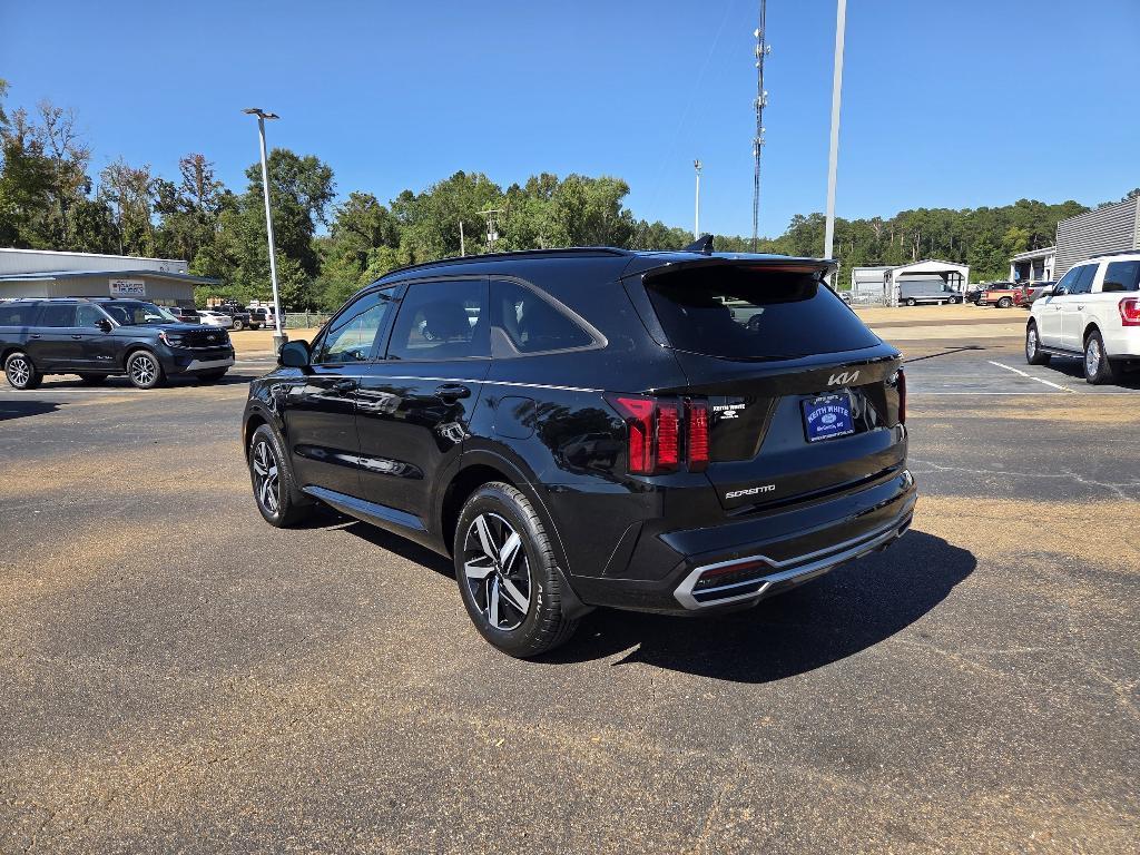 used 2023 Kia Sorento car, priced at $23,222