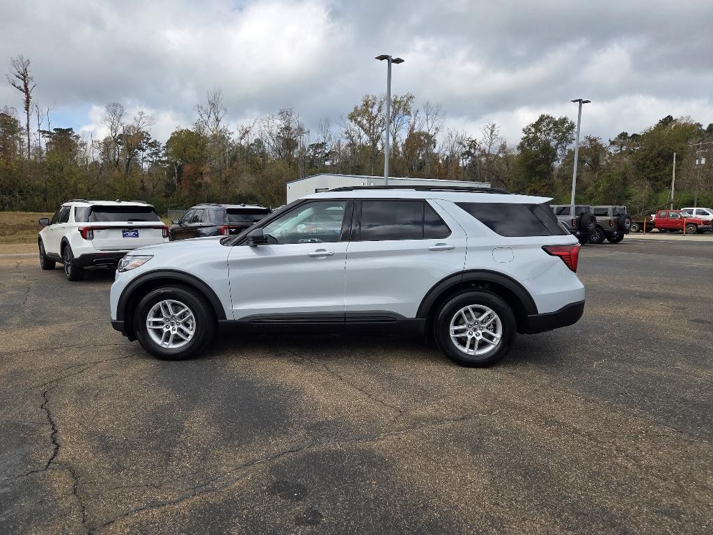 new 2026 Ford Explorer car, priced at $39,340