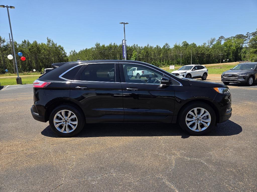 used 2024 Ford Edge car, priced at $27,538