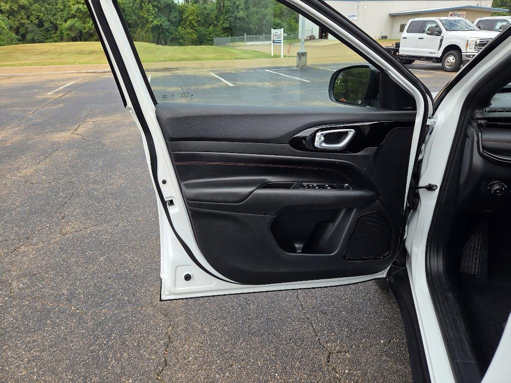 used 2024 Jeep Compass car, priced at $23,352